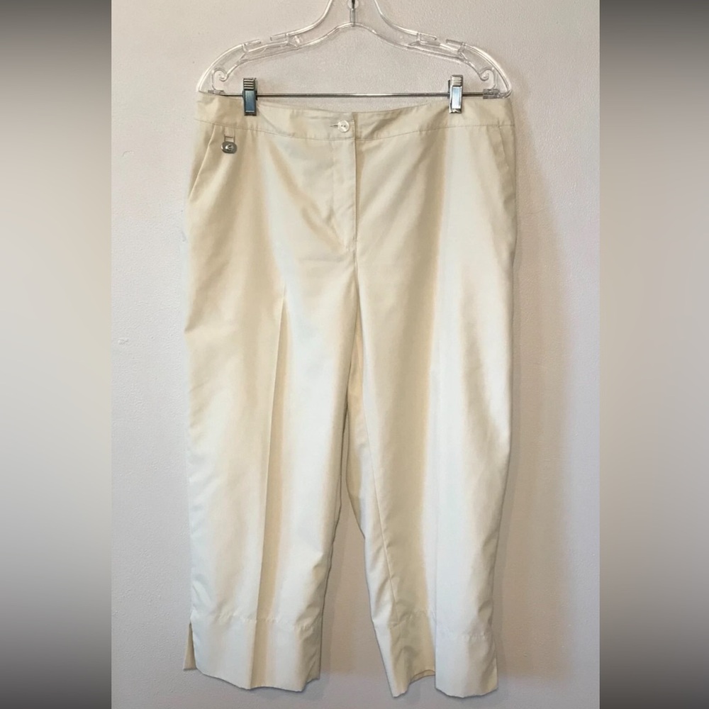 Liz golf Audra Cream Cropped Pants